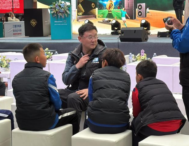 Kaiyun Sports-开云体育-孙继海遭暴击！足协发布青训改制意见，取消长约，天价赔偿金作古