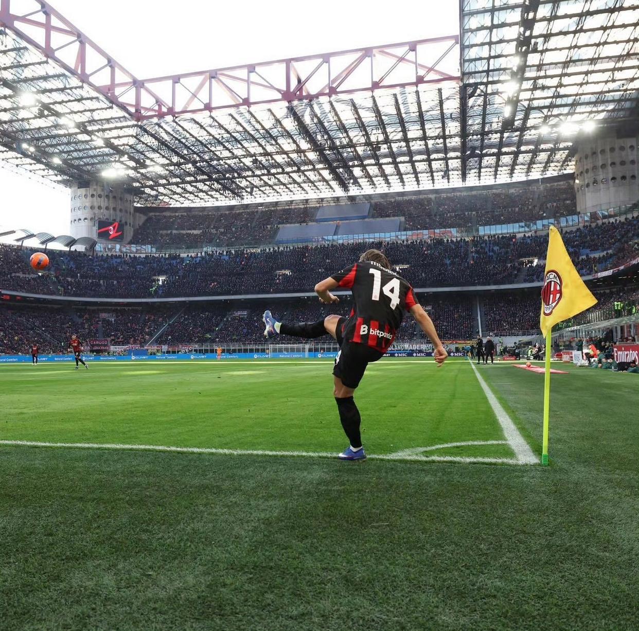 开云-爱游戏-老当益壮!米兰25场伤退23人次,40岁魔笛出勤率前3不在其中